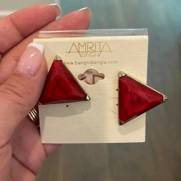 NWT | Amrita Singh | Red & Gold Triangle Earrings - Picture 1 of 4